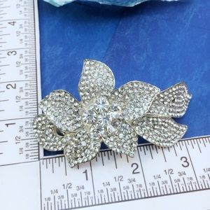 Jim Ball Accessories - Austrian Crystal Barrette Jim Ball Accessories - Austrian Crystal Barrette